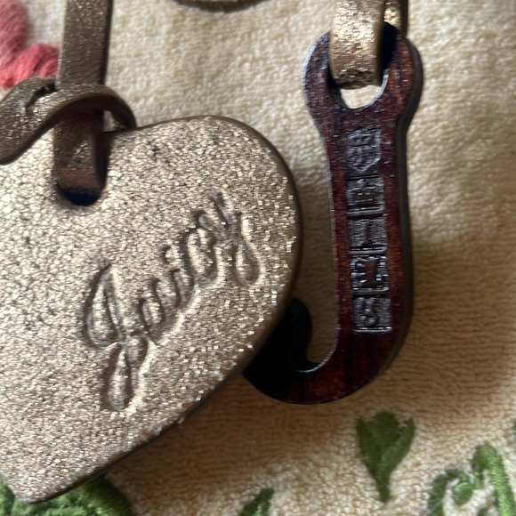 RARE AUTHENTIC Y2K JC CRÈME COLOURED HANDBAG 👜 - Picture 5 of 9